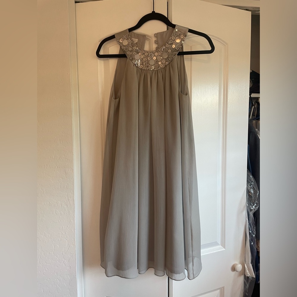 London Times Gray/Silver Metallic Dress Size 4